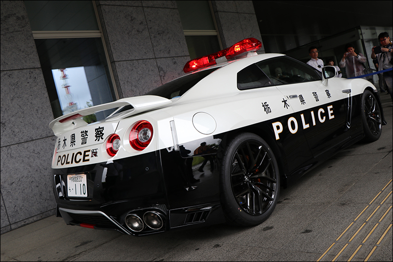 日本最速警車來了！東瀛戰神 Nissan GT-R R35 ！ - 電腦王阿達