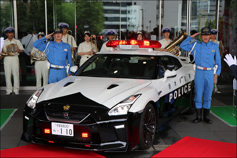 日本最速警車來了！東瀛戰神 Nissan GT-R R35 ！ - 電腦王阿達