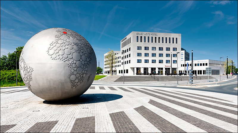 德國 Leica 酒店開幕,客房以攝影名作、 Leica 相機設計草圖壁紙打造 - 電腦王阿達 德國 Leica 酒店開幕,客房以攝影名作、 Leica 相機設計草圖壁紙打造 - 電腦王阿達