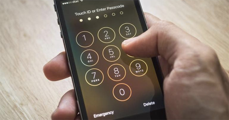 iPhone iPhone