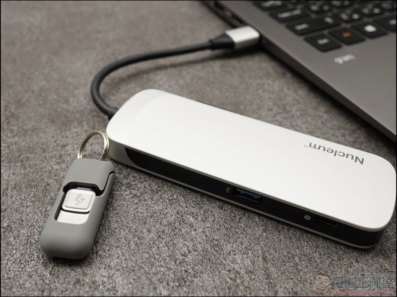 Kingston Nucleum USB Type-C 7合一集線器 開箱 - 12 Kingston Nucleum USB Type-C 7合一集線器 開箱 - 12