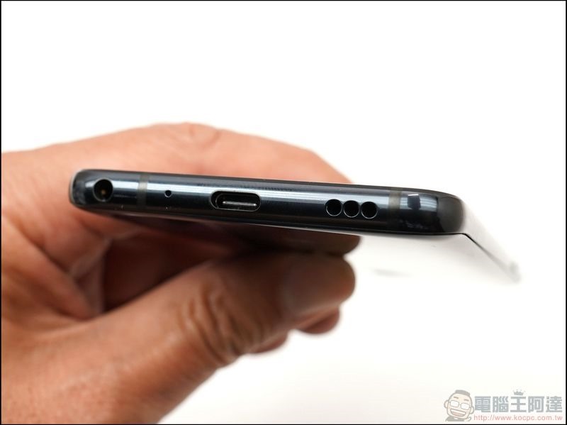 LG G7+ ThinQ 開箱 評測 - 12 LG G7+ ThinQ 開箱 評測 - 12