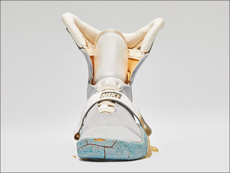 電影《回到未來 2》 OG Nike MAG 以超過 279 萬元高價售出 - 電腦王阿達 電影《回到未來 2》 OG Nike MAG 以超過 279 萬元高價售出 - 電腦王阿達