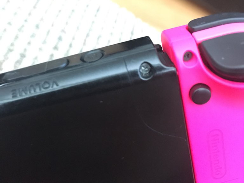 Nintendo Switch 傳災情 ?網傳主機無故出現裂痕 - 電腦王阿達 Nintendo Switch 傳災情 ?網傳主機無故出現裂痕 - 電腦王阿達