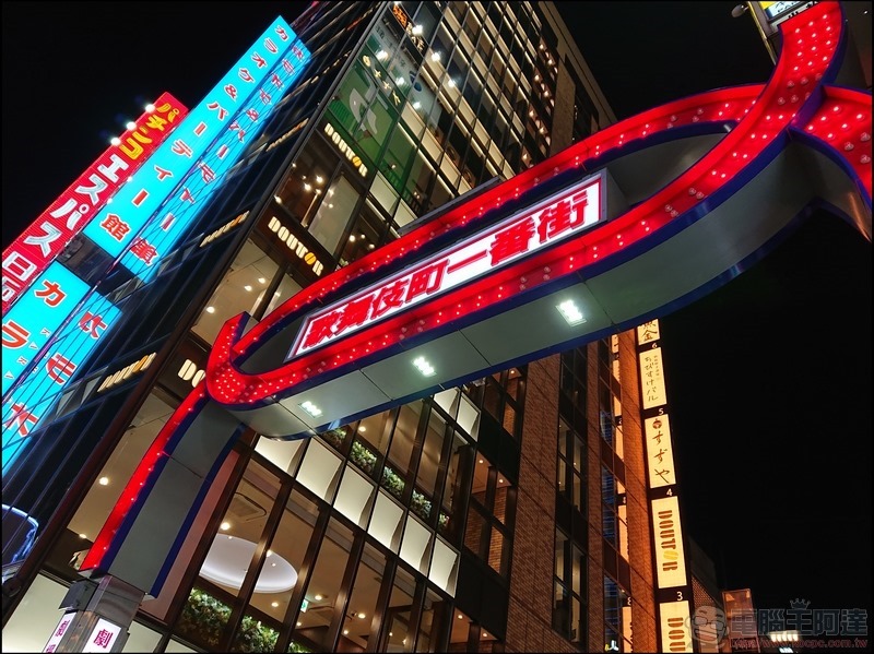 nEO_IMG_新宿夜景 (11) nEO_IMG_新宿夜景 (11)