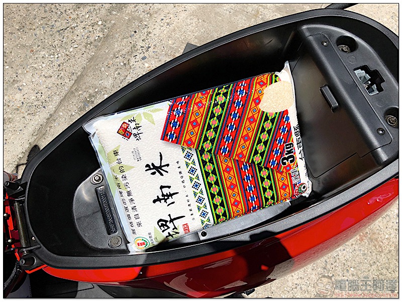 最強買菜車 宏佳騰 Dory115 「裝好載滿」的日常購物體驗(影片) - 電腦王阿達 最強買菜車 宏佳騰 Dory115 「裝好載滿」的日常購物體驗(影片) - 電腦王阿達