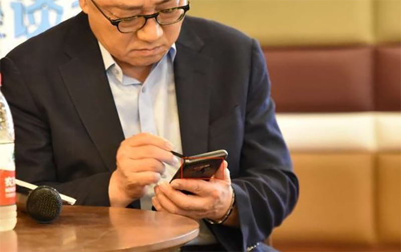 三星 Note 9 發表會 同場將推出可折式螢幕手機與 Bixby 智慧音箱? - 電腦王阿達 三星 Note 9 發表會 同場將推出可折式螢幕手機與 Bixby 智慧音箱? - 電腦王阿達