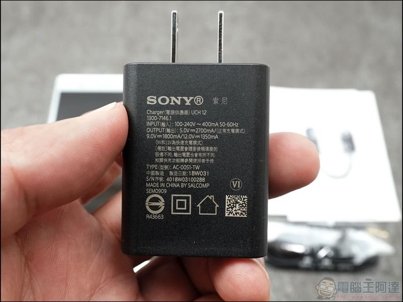 Sony Xperia XZ2 Premium 開箱 - 07 Sony Xperia XZ2 Premium 開箱 - 07