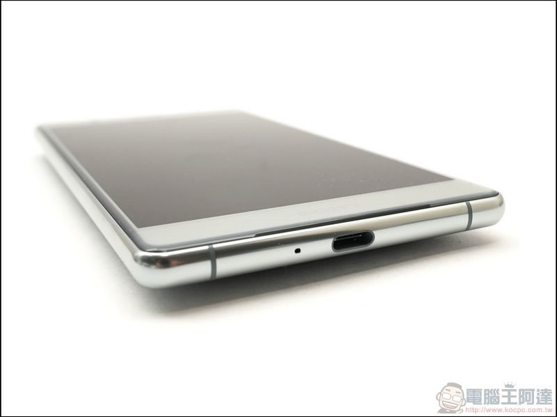 Sony Xperia XZ2 Premium 開箱 - 17