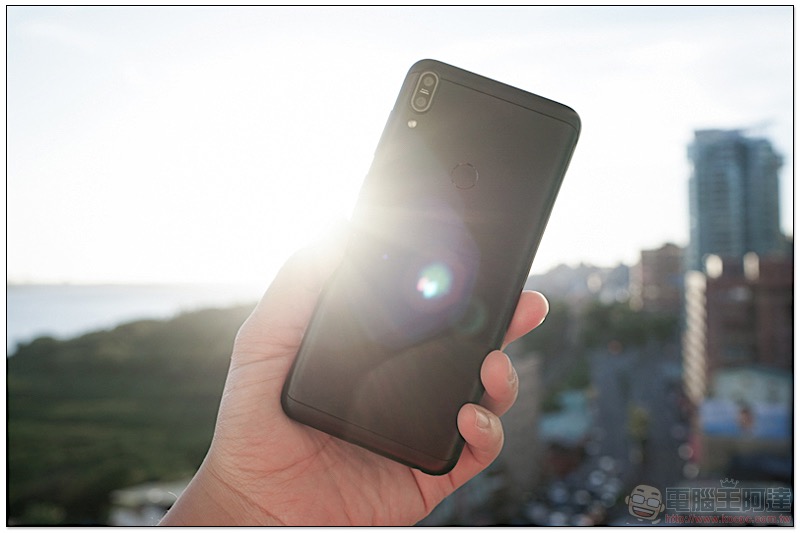 ASUS ZenFone Max Pro 開箱 、評測、評價 性能電力怪獸當之無愧 - 電腦王阿達 ASUS ZenFone Max Pro 開箱 、評測、評價 性能電力怪獸當之無愧 - 電腦王阿達