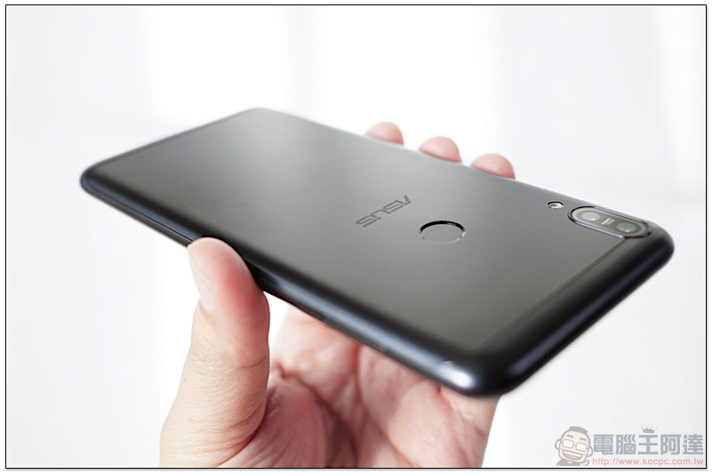 ASUS ZenFone Max Pro 開箱 、評測、評價 性能電力怪獸當之無愧 - 電腦王阿達 ASUS ZenFone Max Pro 開箱 、評測、評價 性能電力怪獸當之無愧 - 電腦王阿達