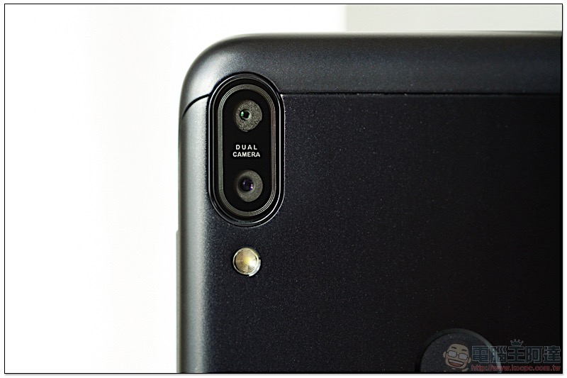 ASUS ZenFone Max Pro 開箱 、評測、評價 性能電力怪獸當之無愧 - 電腦王阿達 ASUS ZenFone Max Pro 開箱 、評測、評價 性能電力怪獸當之無愧 - 電腦王阿達