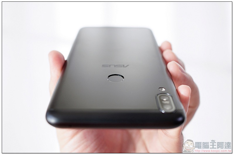ASUS ZenFone Max Pro 開箱 、評測、評價 性能電力怪獸當之無愧 - 電腦王阿達 ASUS ZenFone Max Pro 開箱 、評測、評價 性能電力怪獸當之無愧 - 電腦王阿達