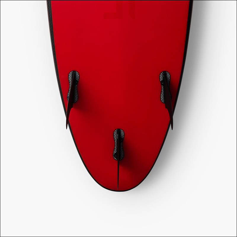 TESLA 推出限量衝浪板 ，售價高達 1,500 美元 - 電腦王阿達
