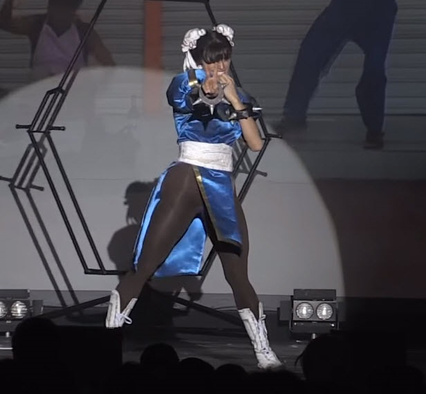 2018 世界 Cosplay 大賽冠軍 重現《 快打旋風 》 春麗大戰達爾西姆電玩場景 - 電腦王阿達 2018 世界 Cosplay 大賽冠軍 重現《 快打旋風 》 春麗大戰達爾西姆電玩場景 - 電腦王阿達