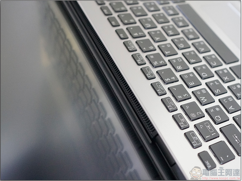 日系簡約與周到體貼的總成 輕薄筆電 VAIO S13 開箱、評測、實測、評價 - 電腦王阿達 日系簡約與周到體貼的總成 輕薄筆電 VAIO S13 開箱、評測、實測、評價 - 電腦王阿達