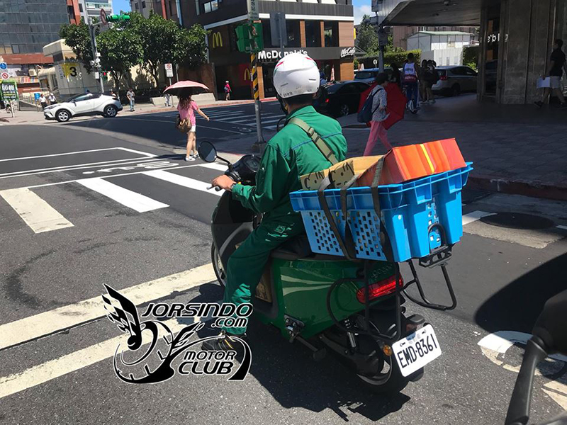 Gogoro 單座商用車款官網現蹤,首推 Gogoro 2 綠色款郵務車 - 電腦王阿達 Gogoro 單座商用車款官網現蹤,首推 Gogoro 2 綠色款郵務車 - 電腦王阿達