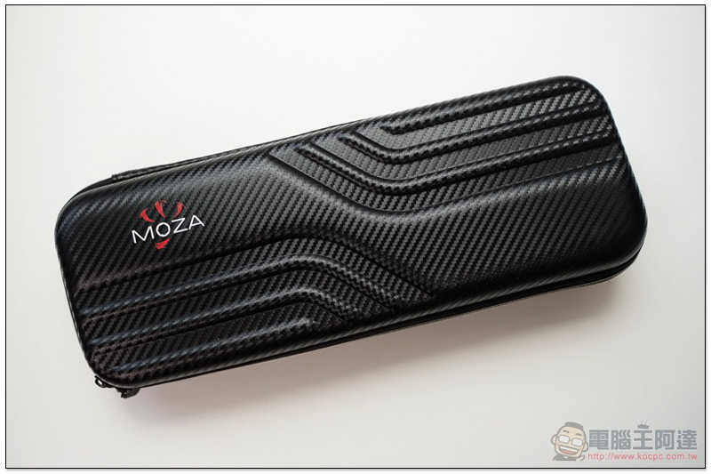 超值款 MOZA Mini-Mi 手機穩定器開箱 體驗:搭載便利無線充電,還有滿滿擴充性 - 電腦王阿達 超值款 MOZA Mini-Mi 手機穩定器開箱 體驗:搭載便利無線充電,還有滿滿擴充性 - 電腦王阿達