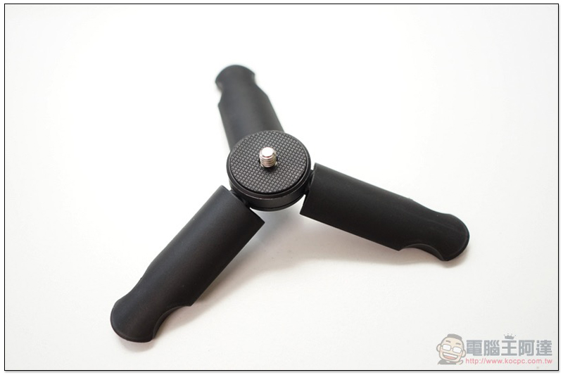 超值款 MOZA Mini-Mi 手機穩定器開箱 體驗:搭載便利無線充電,還有滿滿擴充性 - 電腦王阿達 超值款 MOZA Mini-Mi 手機穩定器開箱 體驗:搭載便利無線充電,還有滿滿擴充性 - 電腦王阿達