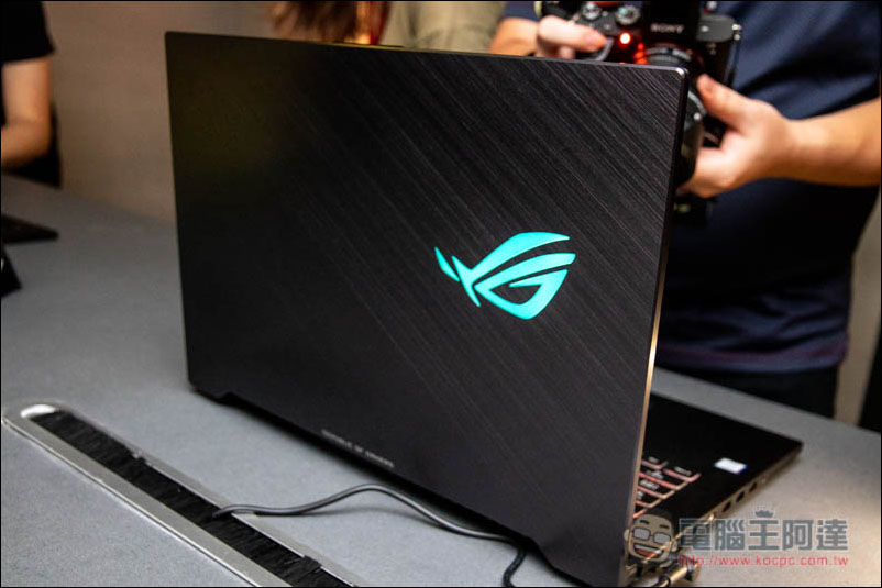 ASUS ROG 最新旗艦電競筆電西風之神 Zephyrus S、17吋 Strix Scar II 正式登場 - 電腦王阿達 ASUS ROG 最新旗艦電競筆電西風之神 Zephyrus S、17吋 Strix Scar II 正式登場 - 電腦王阿達