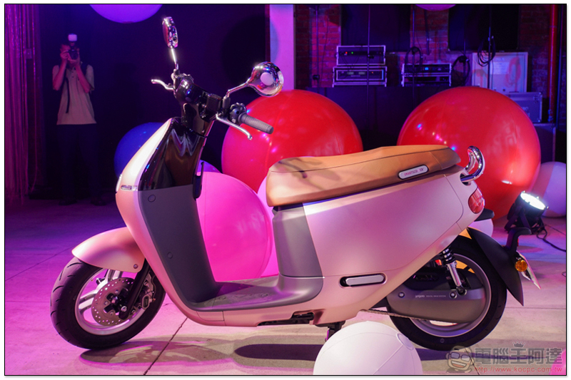 Gogoro no.17 發表會: Gogoro 2 Delight 粉紅 新色出道(新車動眼看) - 電腦王阿達 Gogoro no.17 發表會: Gogoro 2 Delight 粉紅 新色出道(新車動眼看) - 電腦王阿達