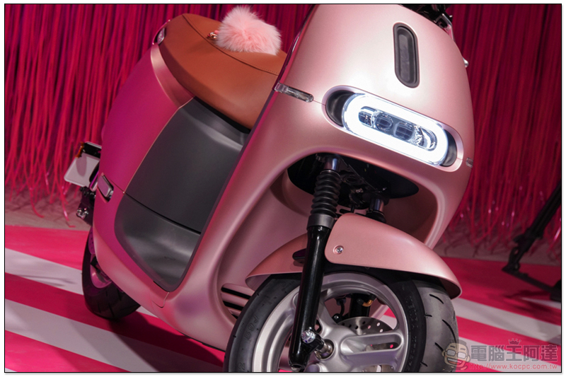 Gogoro no.17 發表會: Gogoro 2 Delight 粉紅 新色出道(新車動眼看) - 電腦王阿達 Gogoro no.17 發表會: Gogoro 2 Delight 粉紅 新色出道(新車動眼看) - 電腦王阿達