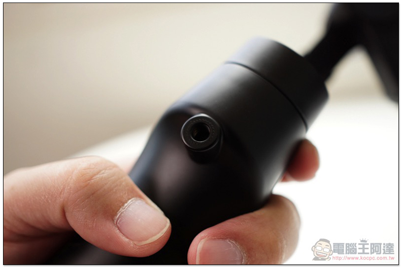 超值款 MOZA Mini-Mi 手機穩定器開箱 體驗:搭載便利無線充電,還有滿滿擴充性 - 電腦王阿達 超值款 MOZA Mini-Mi 手機穩定器開箱 體驗:搭載便利無線充電,還有滿滿擴充性 - 電腦王阿達