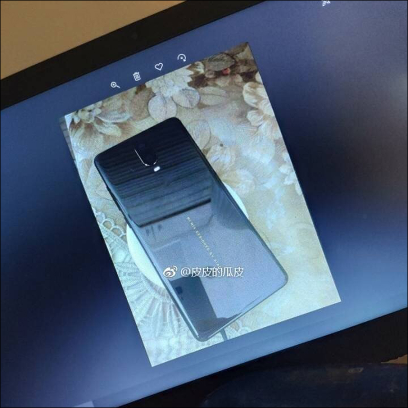 小米MIX 3 真機諜照曝光,下巴更窄了 - 電腦王阿達 小米MIX 3 真機諜照曝光,下巴更窄了 - 電腦王阿達
