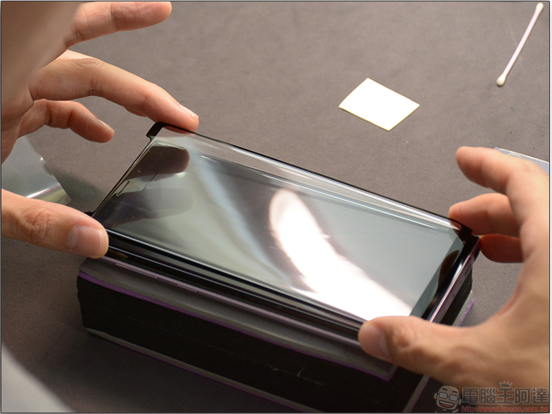 Samsung Galaxy Note 9 膜斯密碼 3D滿版強化玻璃保護貼+全機包膜 施工三部曲,讓你安心用新機 - 電腦王阿達 Samsung Galaxy Note 9 膜斯密碼 3D滿版強化玻璃保護貼+全機包膜 施工三部曲,讓你安心用新機 - 電腦王阿達