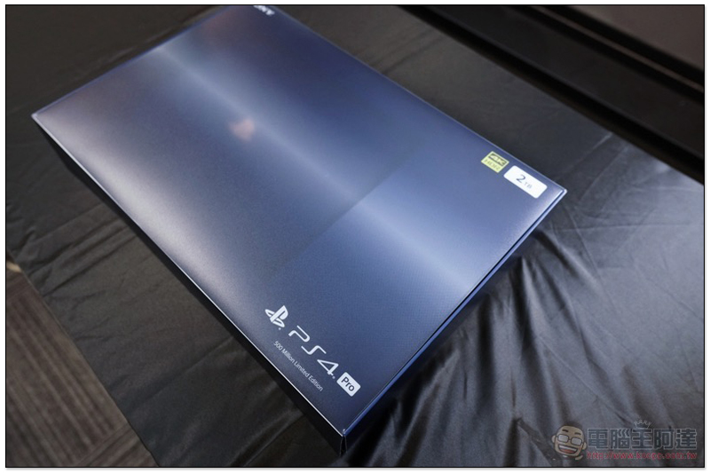 羨慕嫉妒恨, PlayStation 4 Pro 五億台紀念機 直接開箱給你看 - 電腦王阿達 羨慕嫉妒恨, PlayStation 4 Pro 五億台紀念機 直接開箱給你看 - 電腦王阿達
