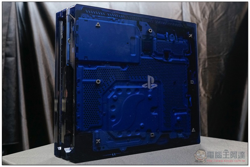 羨慕嫉妒恨, PlayStation 4 Pro 五億台紀念機 直接開箱給你看 - 電腦王阿達 羨慕嫉妒恨, PlayStation 4 Pro 五億台紀念機 直接開箱給你看 - 電腦王阿達
