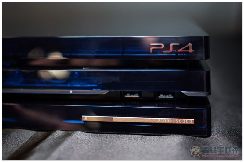 羨慕嫉妒恨, PlayStation 4 Pro 五億台紀念機 直接開箱給你看 - 電腦王阿達 羨慕嫉妒恨, PlayStation 4 Pro 五億台紀念機 直接開箱給你看 - 電腦王阿達