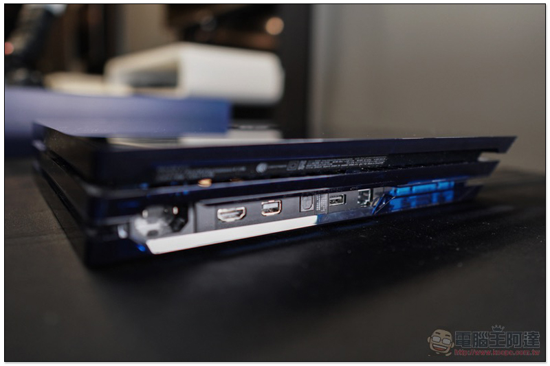 羨慕嫉妒恨, PlayStation 4 Pro 五億台紀念機 直接開箱給你看 - 電腦王阿達 羨慕嫉妒恨, PlayStation 4 Pro 五億台紀念機 直接開箱給你看 - 電腦王阿達