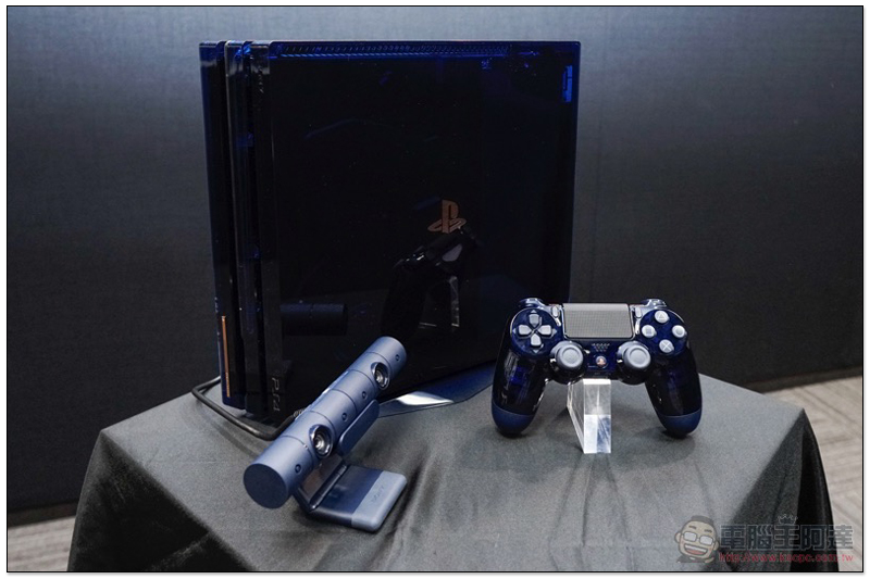 羨慕嫉妒恨, PlayStation 4 Pro 五億台紀念機 直接開箱給你看 - 電腦王阿達 羨慕嫉妒恨, PlayStation 4 Pro 五億台紀念機 直接開箱給你看 - 電腦王阿達