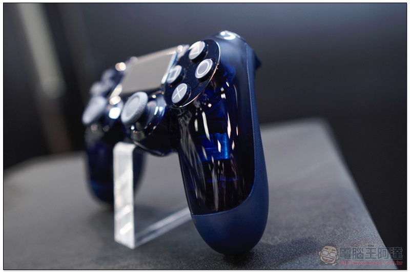 羨慕嫉妒恨, PlayStation 4 Pro 五億台紀念機 直接開箱給你看 - 電腦王阿達 羨慕嫉妒恨, PlayStation 4 Pro 五億台紀念機 直接開箱給你看 - 電腦王阿達