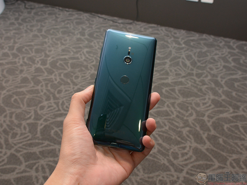 Sony Xperia XZ3 正式發表,側邊操控與智慧啟動新技術令人驚艷 - 電腦王阿達 Sony Xperia XZ3 正式發表,側邊操控與智慧啟動新技術令人驚艷 - 電腦王阿達