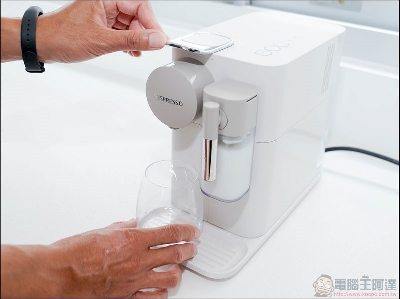 Nespresso Lattissima One 開箱 - 26 Nespresso Lattissima One 開箱 - 26