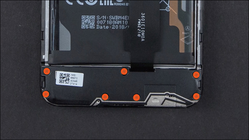 小米 POCOPHONE F1 ( POCO F1 ) 拆機難度低,一支螺絲起子搞定 - 電腦王阿達 小米 POCOPHONE F1 ( POCO F1 ) 拆機難度低,一支螺絲起子搞定 - 電腦王阿達