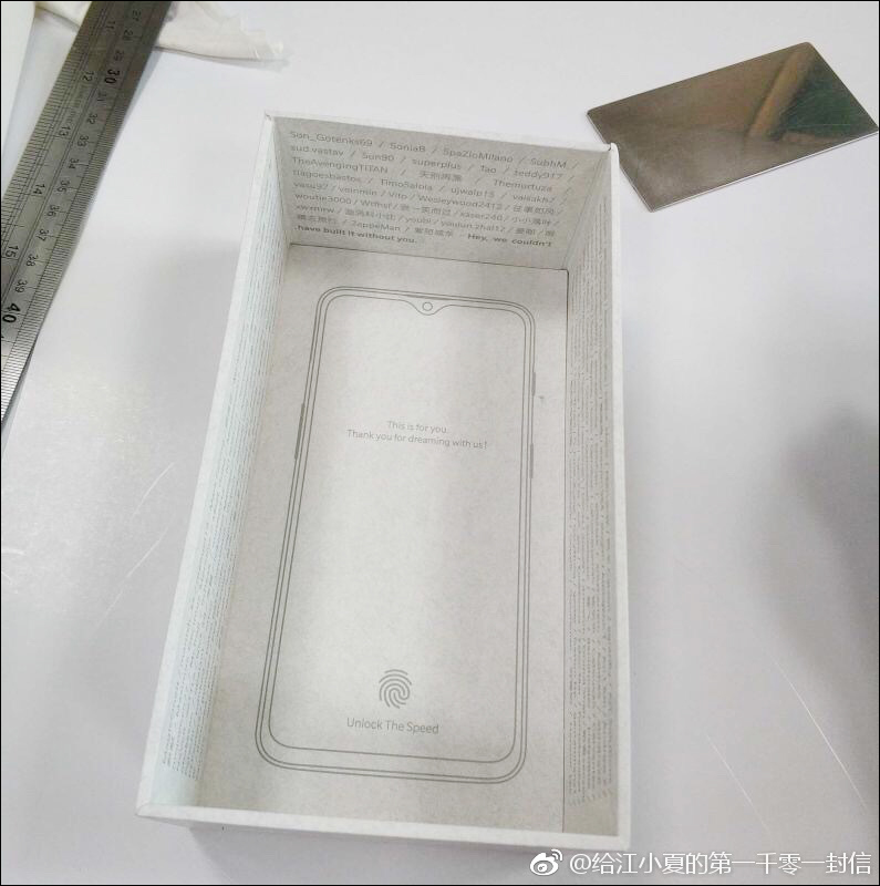 OnePlus 6T 包裝盒疑似曝光,支援螢幕指紋辨識 - 電腦王阿達 OnePlus 6T 包裝盒疑似曝光,支援螢幕指紋辨識 - 電腦王阿達