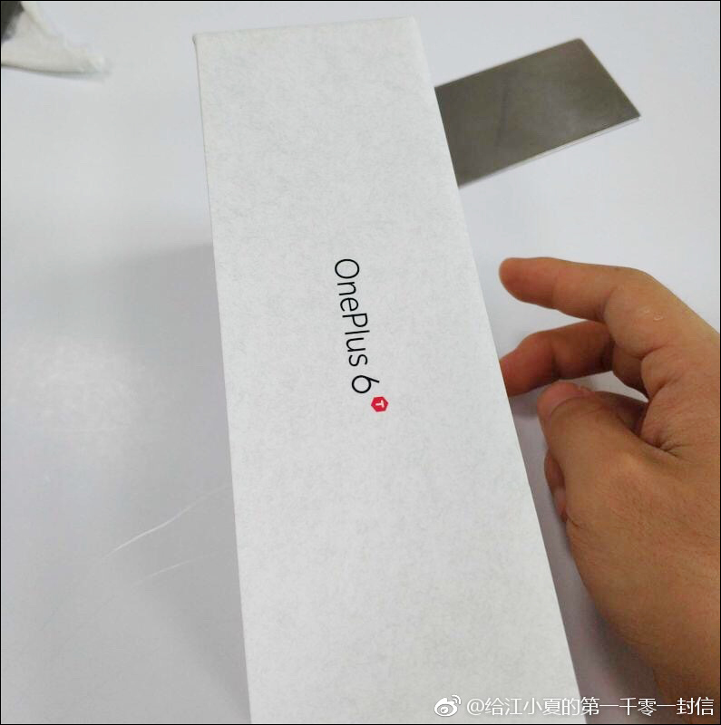 OnePlus 6T 包裝盒疑似曝光,支援螢幕指紋辨識 - 電腦王阿達 OnePlus 6T 包裝盒疑似曝光,支援螢幕指紋辨識 - 電腦王阿達