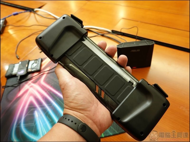 ROG Phone -10 ROG Phone -10
