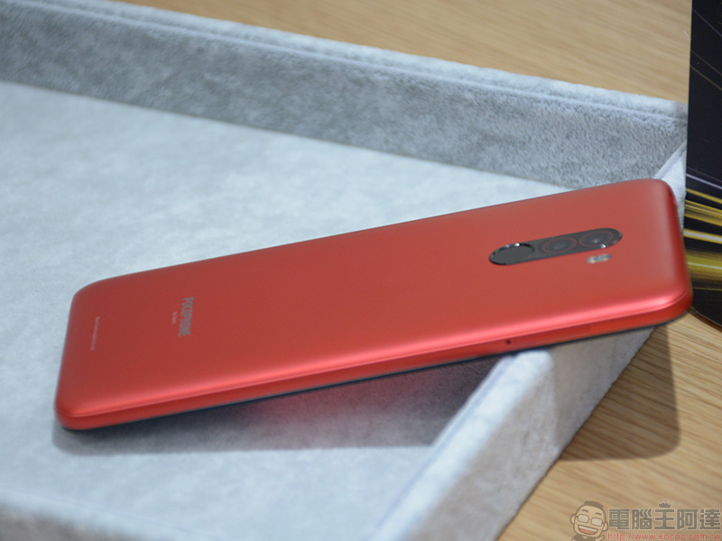 小米旗下 POCOPHONE F1 正式來台上市 ,價格最親切的 S845 雙攝手機 - 電腦王阿達 小米旗下 POCOPHONE F1 正式來台上市 ,價格最親切的 S845 雙攝手機 - 電腦王阿達