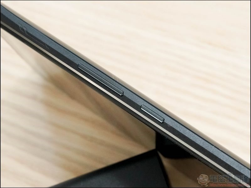 ROG Phone 大全套開箱 - 14 ROG Phone 大全套開箱 - 14
