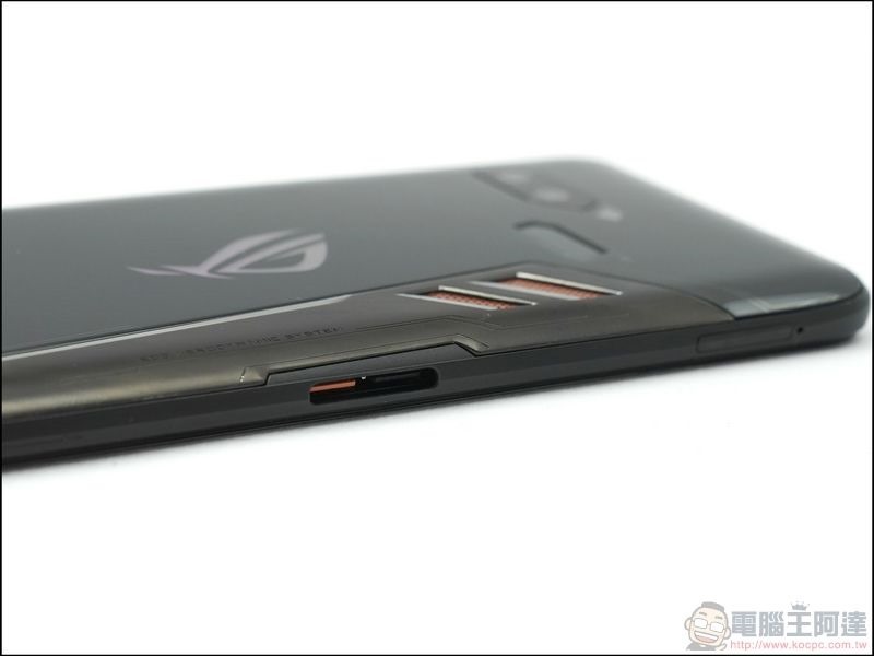 ROG Phone 大全套開箱 - 16 ROG Phone 大全套開箱 - 16