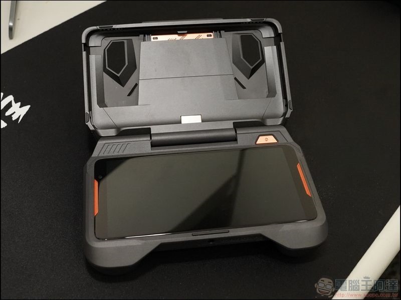 ROG Phone 大全套開箱 - 28 ROG Phone 大全套開箱 - 28