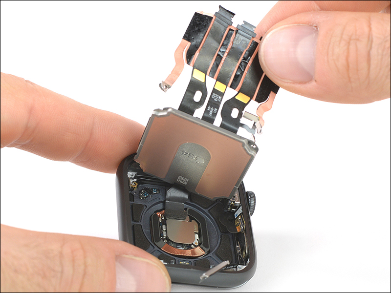 Apple Watch Series 4 被 iFixit 拆解 - 電腦王阿達 Apple Watch Series 4 被 iFixit 拆解 - 電腦王阿達