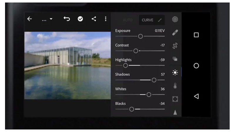 蔡司全幅相機 ZX1 登場：造型奇特還直接內建 Adobe Lightroom（！） - 電腦王阿達