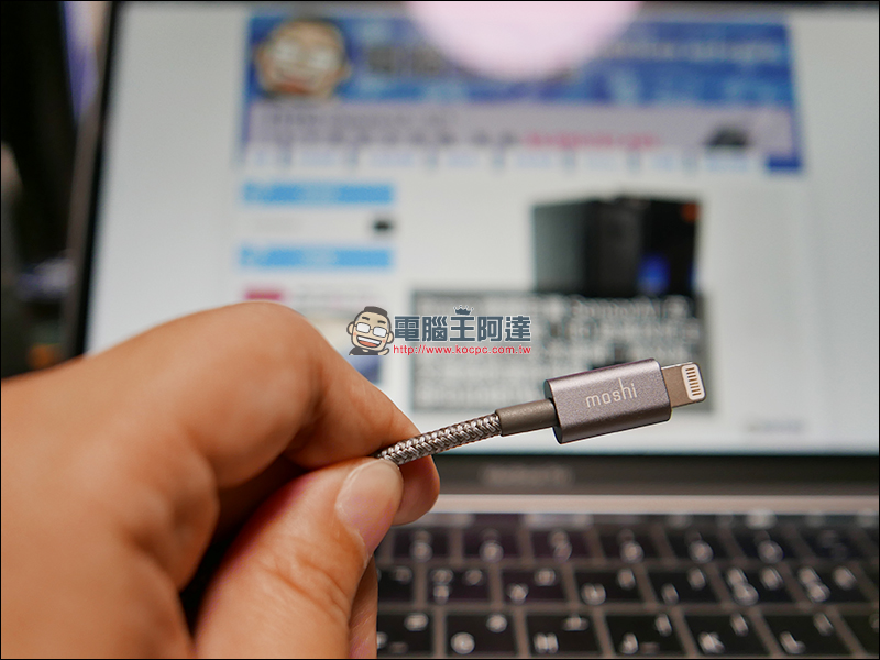 Apple iPhone XS / XS Max 驚傳充電 Bug :插上充電線無法自動開始充電(實測結果:確實會發生) - 電腦王阿達 Apple iPhone XS / XS Max 驚傳充電 Bug :插上充電線無法自動開始充電(實測結果:確實會發生) - 電腦王阿達
