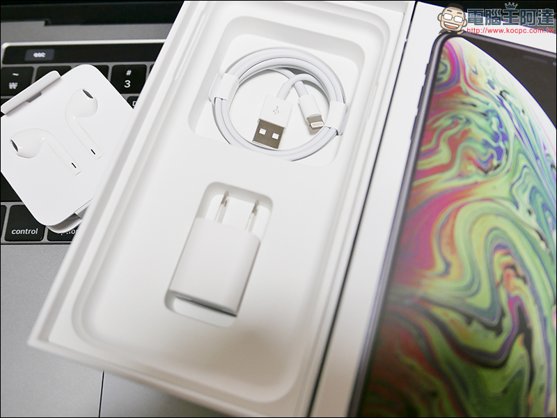 Apple iPhone XS / XS Max 驚傳充電 Bug :插上充電線無法自動開始充電(實測結果:確實會發生) - 電腦王阿達 Apple iPhone XS / XS Max 驚傳充電 Bug :插上充電線無法自動開始充電(實測結果:確實會發生) - 電腦王阿達