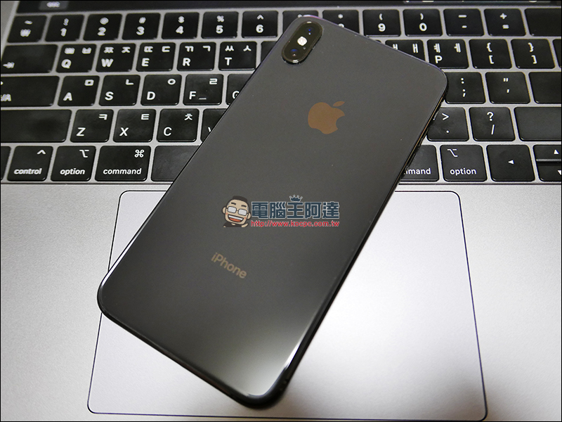 Apple iPhone XS / XS Max 驚傳充電 Bug :插上充電線無法自動開始充電(實測結果:確實會發生) - 電腦王阿達 Apple iPhone XS / XS Max 驚傳充電 Bug :插上充電線無法自動開始充電(實測結果:確實會發生) - 電腦王阿達